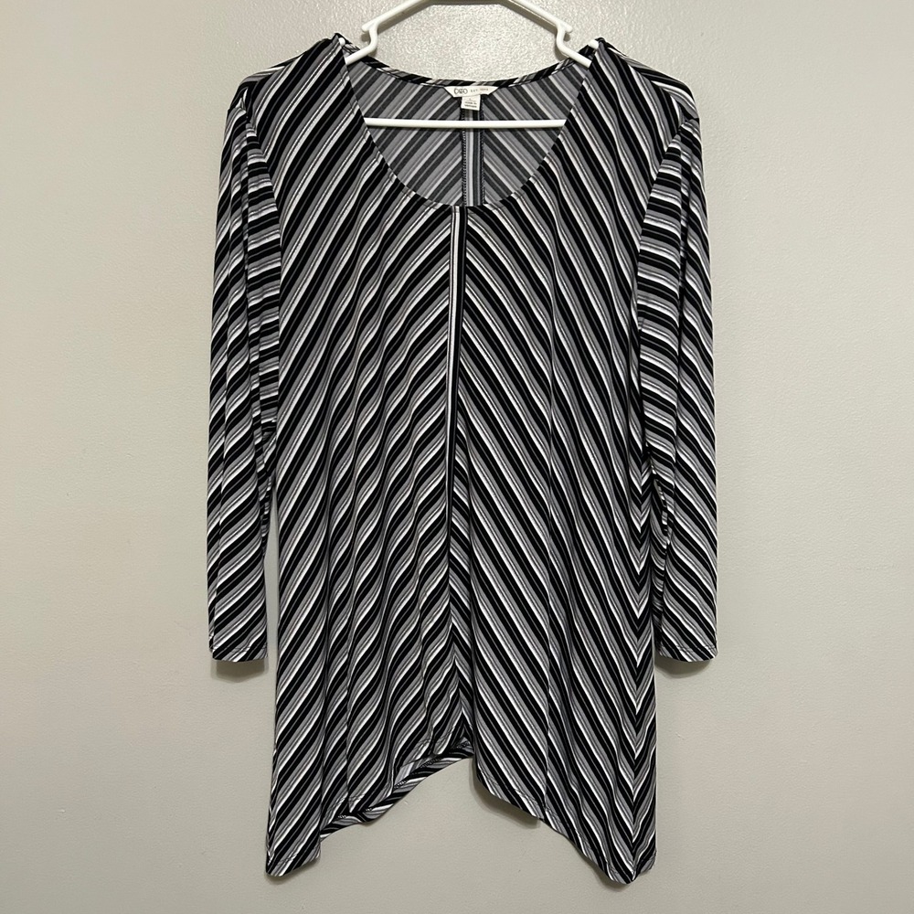 Cato Tunic L Black White Gray Silver Diagonal Stripe Sharkbite Hem 3/4 Sleeve
